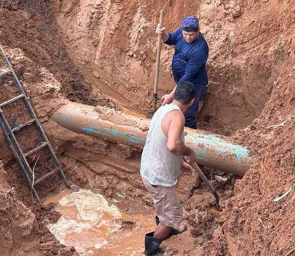Daae faz dois reparos emergenciais em redes na manhã desta 3ª-feira